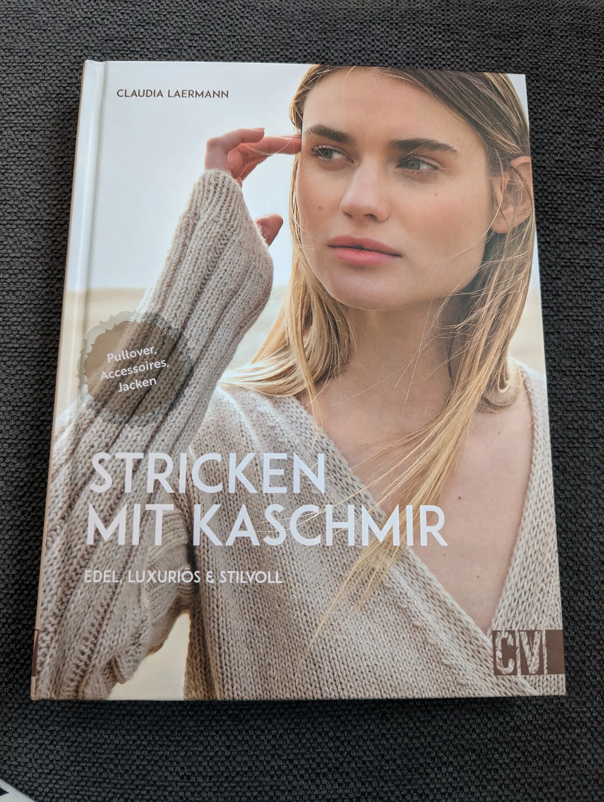 Stricken mit Kaschmir von Claudia Laermann aus dem Christophorus Verlag