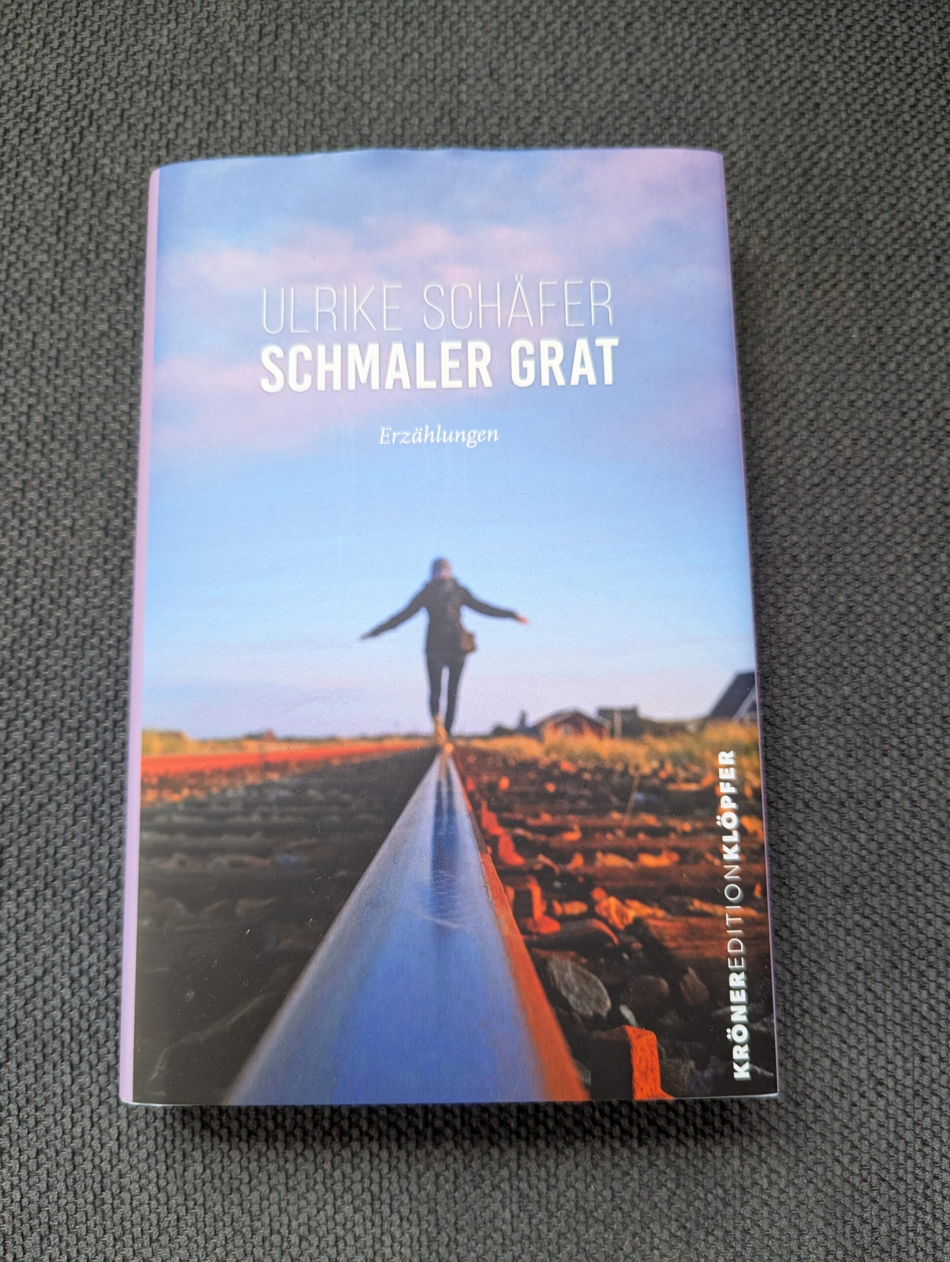Schmaler Grat von Ulrike Schäfer aus dem Krönner-Verlag