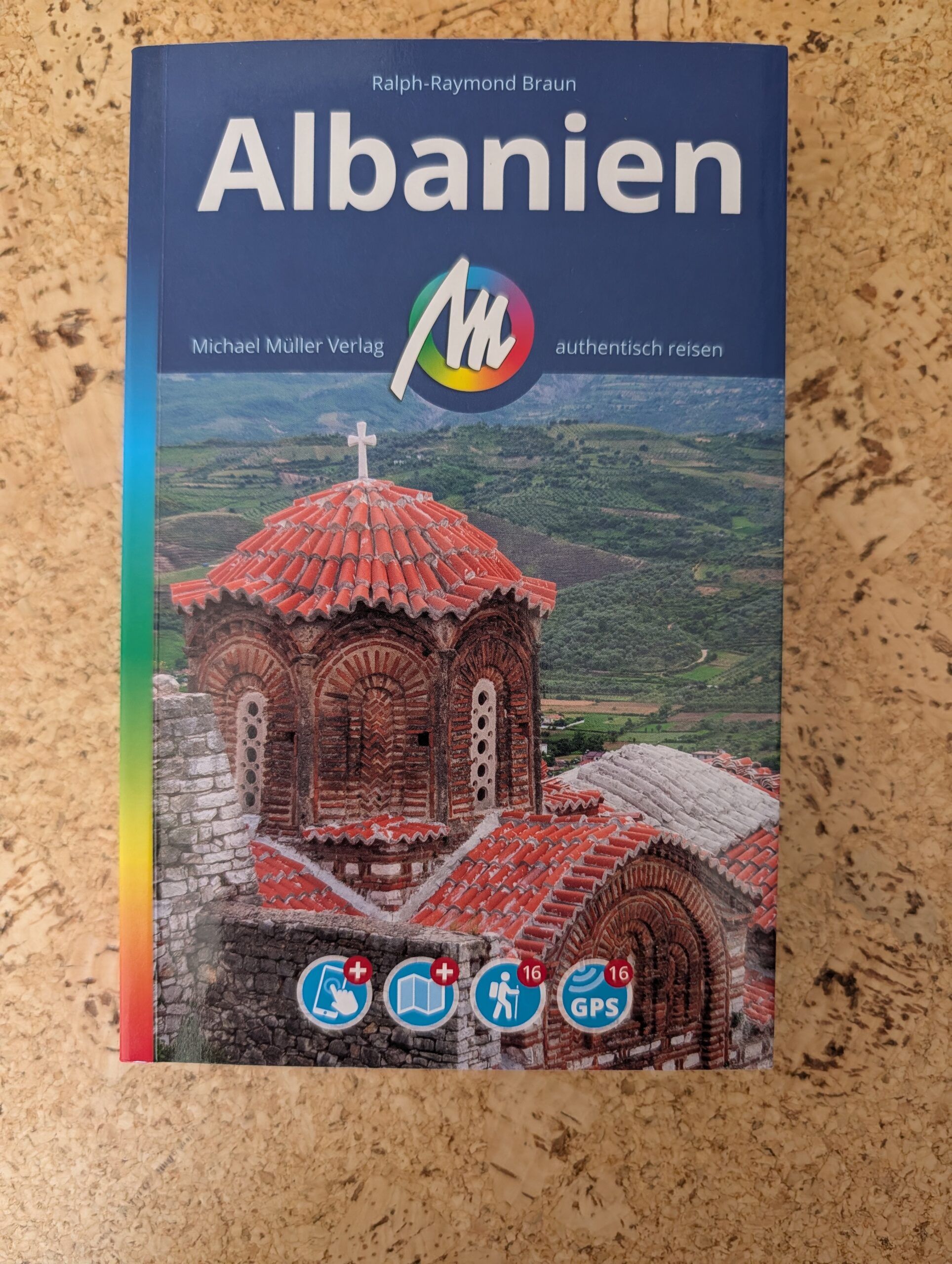 Albanien von Ralph-Raymond Braun aus dem Michael Müller-Verlag